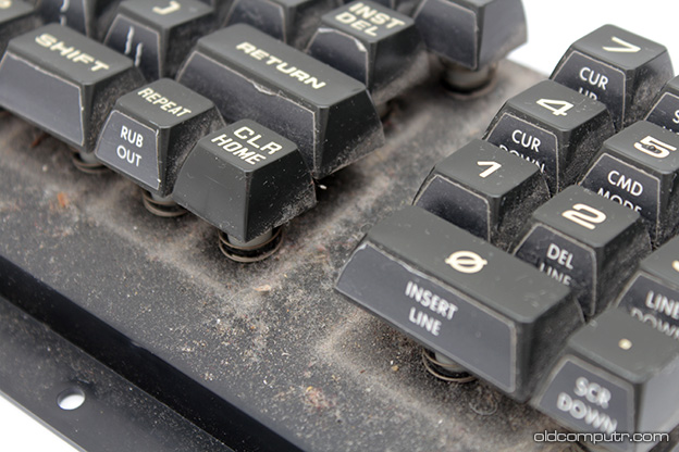 Commodore MMF9000 - dirty keyboard