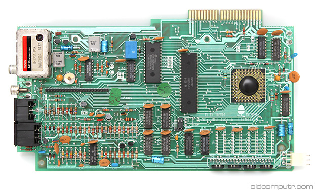 Acorn Electron - motherboard