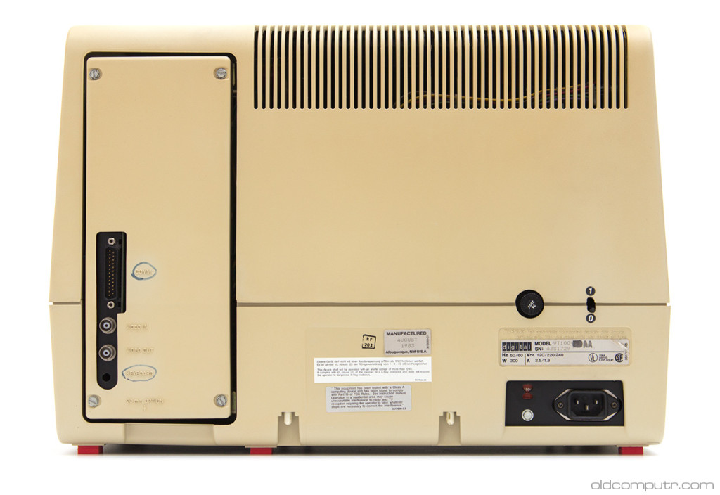 Digital VT100 (1978) | Oldcomputr.com