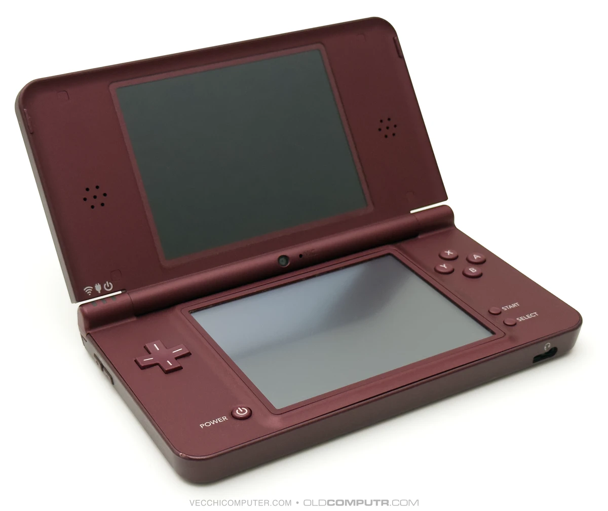 Nintendo DSi XL burgundy - turned off